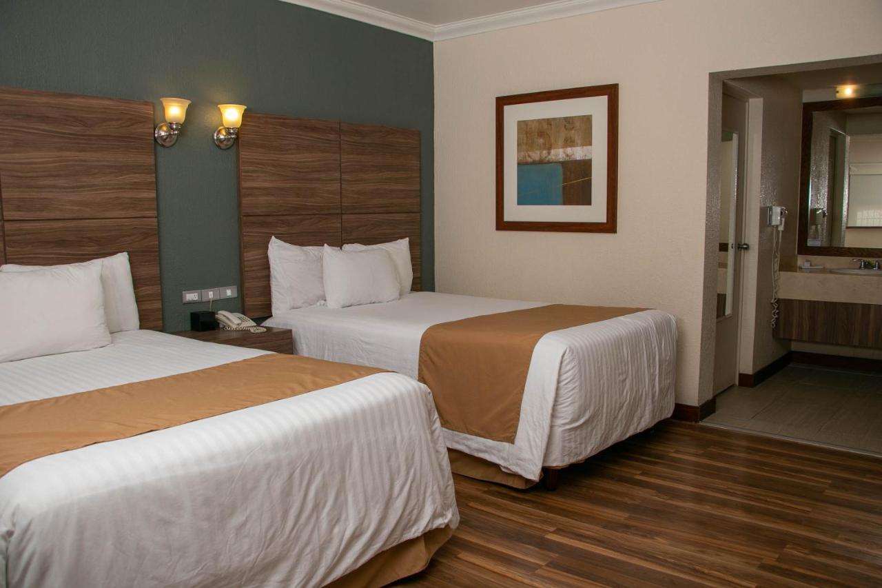 Best Western Cumbres Inn Cd. Cuauhtemoc Bagian luar foto