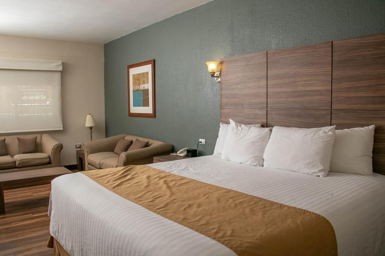 Best Western Cumbres Inn Cd. Cuauhtemoc Bagian luar foto