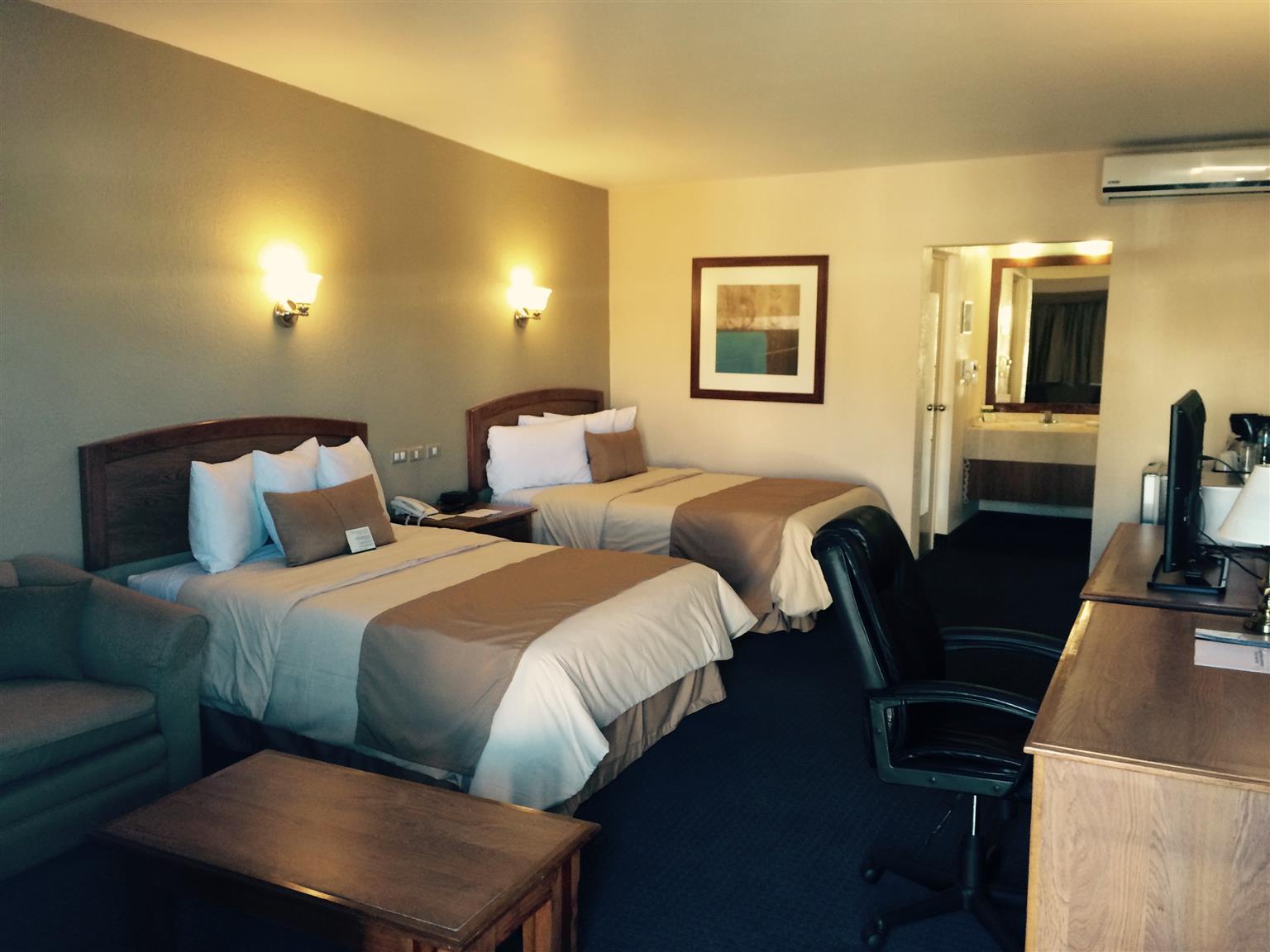 Best Western Cumbres Inn Cd. Cuauhtemoc Bagian luar foto