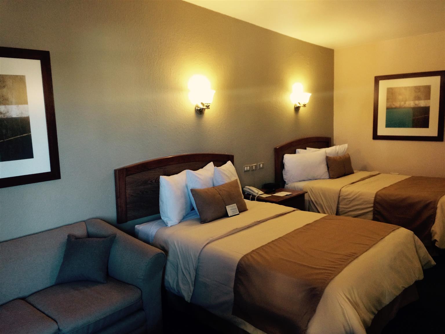 Best Western Cumbres Inn Cd. Cuauhtemoc Bagian luar foto