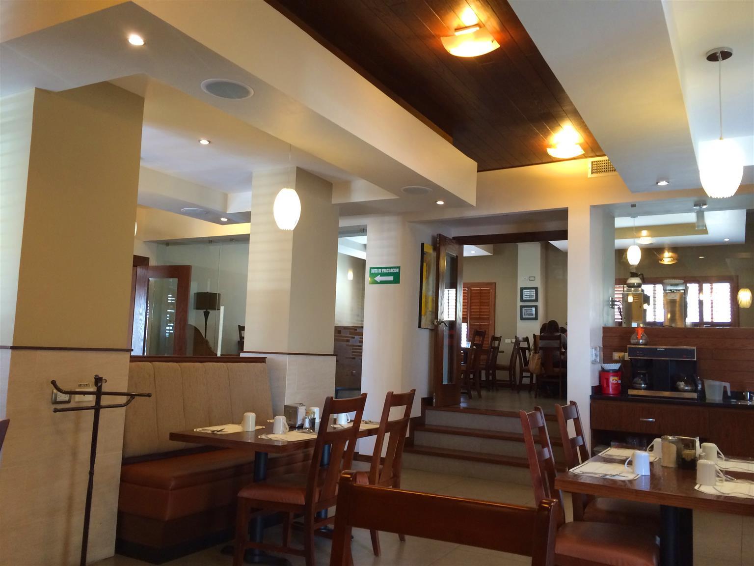 Best Western Cumbres Inn Cd. Cuauhtemoc Bagian luar foto