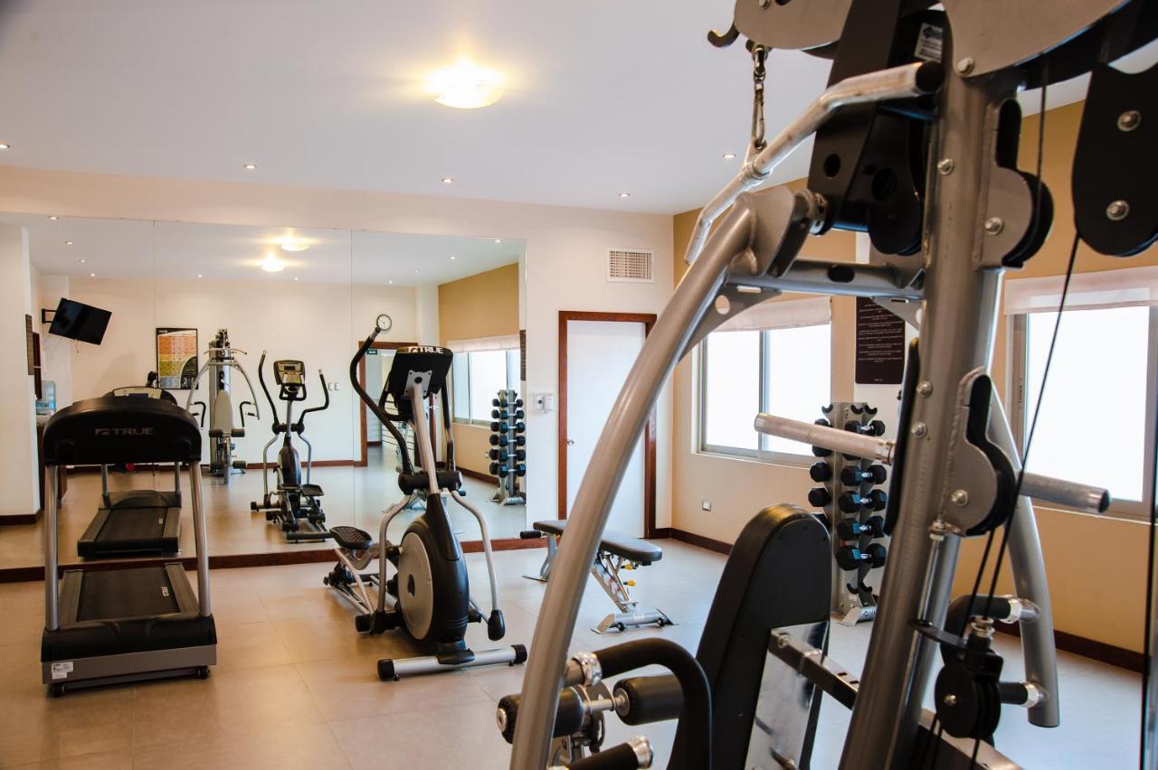 Best Western Cumbres Inn Cd. Cuauhtemoc Bagian luar foto